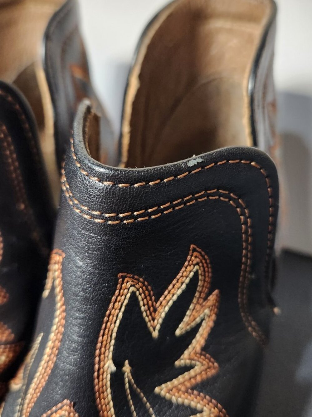 Ariat Dixon Brooklyn Ankle Bootie Womens 6 B Black Leather Embroidered X Toe ATS - Picture 15 of 15